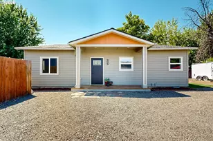905 Cowl St, Milton-Freewater, OR 97862 - Photo 1