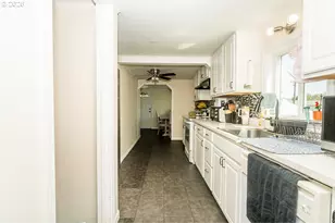1620 9th St, Springfield, OR 97477 - Photo 34