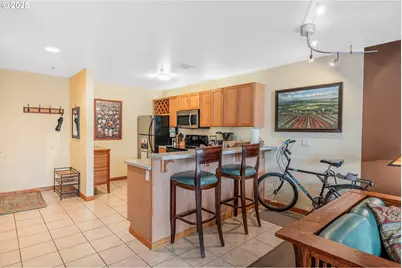 620 NW Naito Pkwy #B12, Portland, OR 97209 - Photo 8