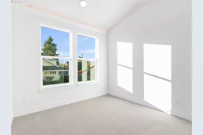 6209 NE Stanton St, Portland, OR 97213 - Photo 8