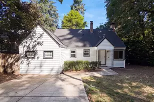 605 Ash St, Lake Oswego, OR 97034 - Photo 1