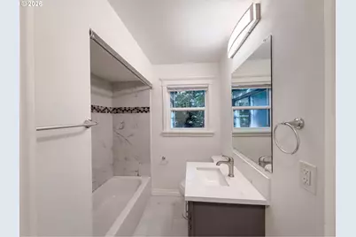 605 Ash St, Lake Oswego, OR 97034 - Photo 8