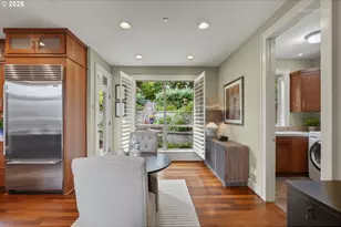 1214 SW Ophelia St, Portland, OR 97219 - Photo 14