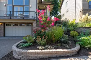 1214 SW Ophelia St, Portland, OR 97219 - Photo 2