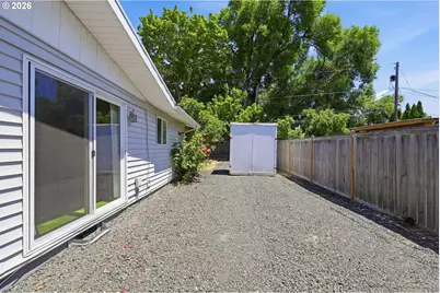2501 Stratford St, Eugene, OR 97404 - Photo 34