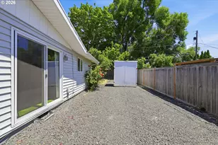 2501 Stratford St, Eugene, OR 97404 - Photo 34