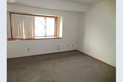 1308 NE Hogan Dr #166, Gresham, OR 97030 - Photo 6