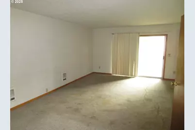 1308 NE Hogan Dr #166, Gresham, OR 97030 - Photo 2