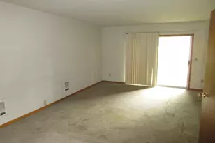 1308 NE Hogan Dr, Gresham, OR 97030 - Photo 2