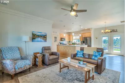 60900 Jennings Rd, Bend, OR 97702 - Photo 14