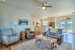 60900 Jennings Rd, Bend, OR 97702 - Photo 14