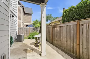 1302 SE Marion St, Portland, OR 97202 - Photo 38