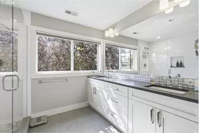 1302 SE Marion St, Portland, OR 97202 - Photo 14
