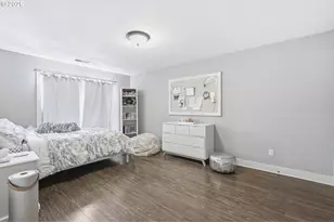 1302 SE Marion St, Portland, OR 97202 - Photo 22