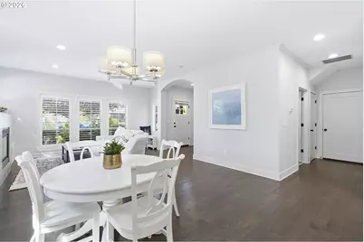 1302 SE Marion St, Portland, OR 97202 - Photo 4