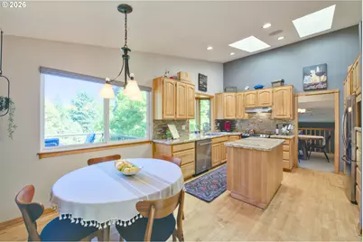 23755 NE Casavant Dr, Hillsboro, OR 97123 - Photo 10
