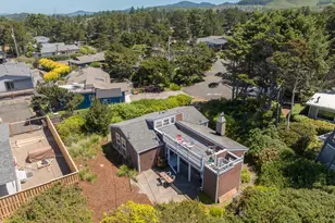330 El Rotundo Ave, Lincoln City, OR 97367 - Photo 32