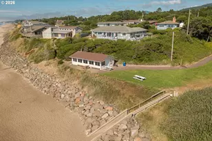 330 El Rotundo Ave, Lincoln City, OR 97367 - Photo 40