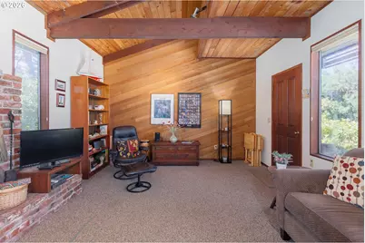 330 El Rotundo Ave, Lincoln City, OR 97367 - Photo 8