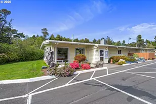 330 El Rotundo Ave, Lincoln City, OR 97367 - Photo 36