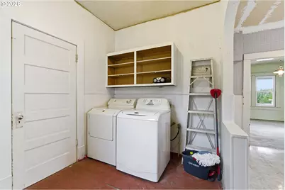 826 E 15th St, The Dalles, OR 97058 - Photo 12