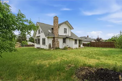 826 E 15th St, The Dalles, OR 97058 - Photo 22