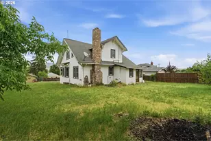 826 E 15th St, The Dalles, OR 97058 - Photo 22