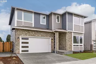 15225 S E Towers Ter, Milwaukie, OR 97267 - Photo 2