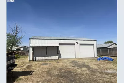 140 NW Oregon Ave, Irrigon, OR 97844 - Photo 2