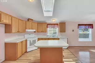 700 Pacific St, Columbia City, OR 97018 - Photo 8