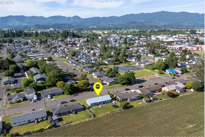1207 9th St, Tillamook, OR 97141 - Photo 26