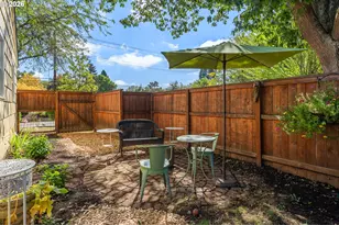 886 Polk St, Eugene, OR 97402 - Photo 24