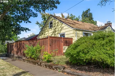 886 Polk St, Eugene, OR 97402 - Photo 32