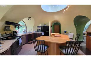 86131 Cherokee Dr, Eugene, OR 97402 - Photo 6