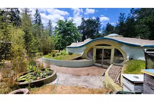 86131 Cherokee Dr, Eugene, OR 97402 - Photo 4
