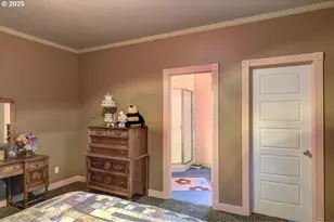 9530 S F Little Butte Circle, Eagle Point, OR 97524 - Photo 34