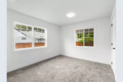 2085 Evergreen Ave NE, Salem, OR 97301 - Photo 10