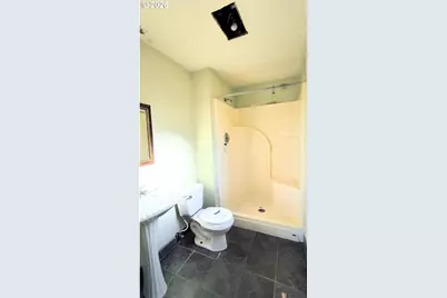 214 Valley Ct, Sutherlin, OR 97479 - Photo 4