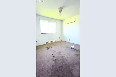 214 Valley Ct, Sutherlin, OR 97479 - Photo 10