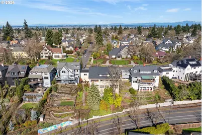 2806 NE Alameda St, Portland, OR 97212 - Photo 42