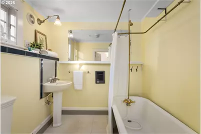 2806 NE Alameda St, Portland, OR 97212 - Photo 36