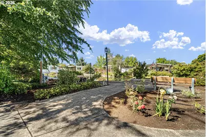 1800 Lakewood Ct #119, Eugene, OR 97402 - Photo 42