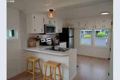 16745 SE Division St #298, Portland, OR 97236 - Photo 6