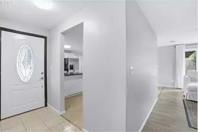 7830 SW Hemlock St, Portland, OR 97223 - Photo 4