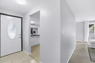 7830 SW Hemlock St, Portland, OR 97223 - Photo 4