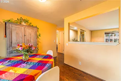 421 Woodlane Dr, Springfield, OR 97477 - Photo 6