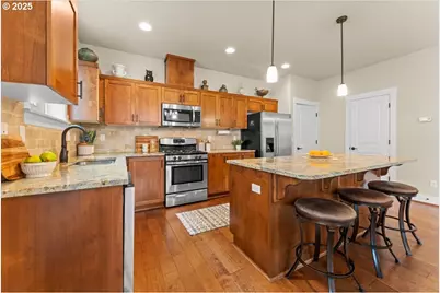 517 SW 199th Ave, Beaverton, OR 97006 - Photo 14