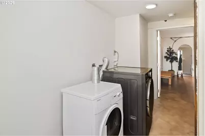 9556 N Tioga Ave, Portland, OR 97203 - Photo 36