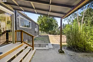 9556 N Tioga Ave, Portland, OR 97203 - Photo 38