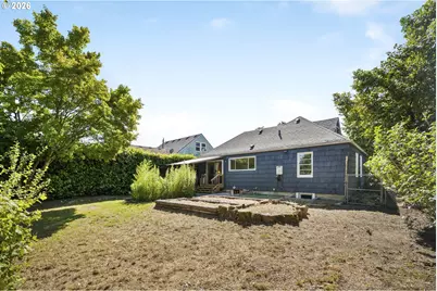9556 N Tioga Ave, Portland, OR 97203 - Photo 42